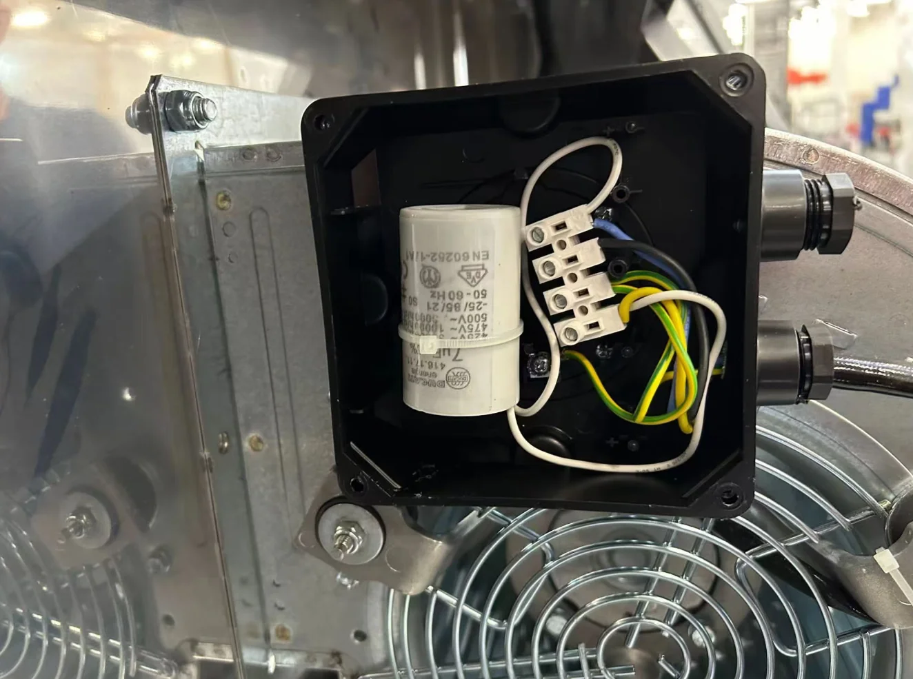 Side mounted junction box and terminal block