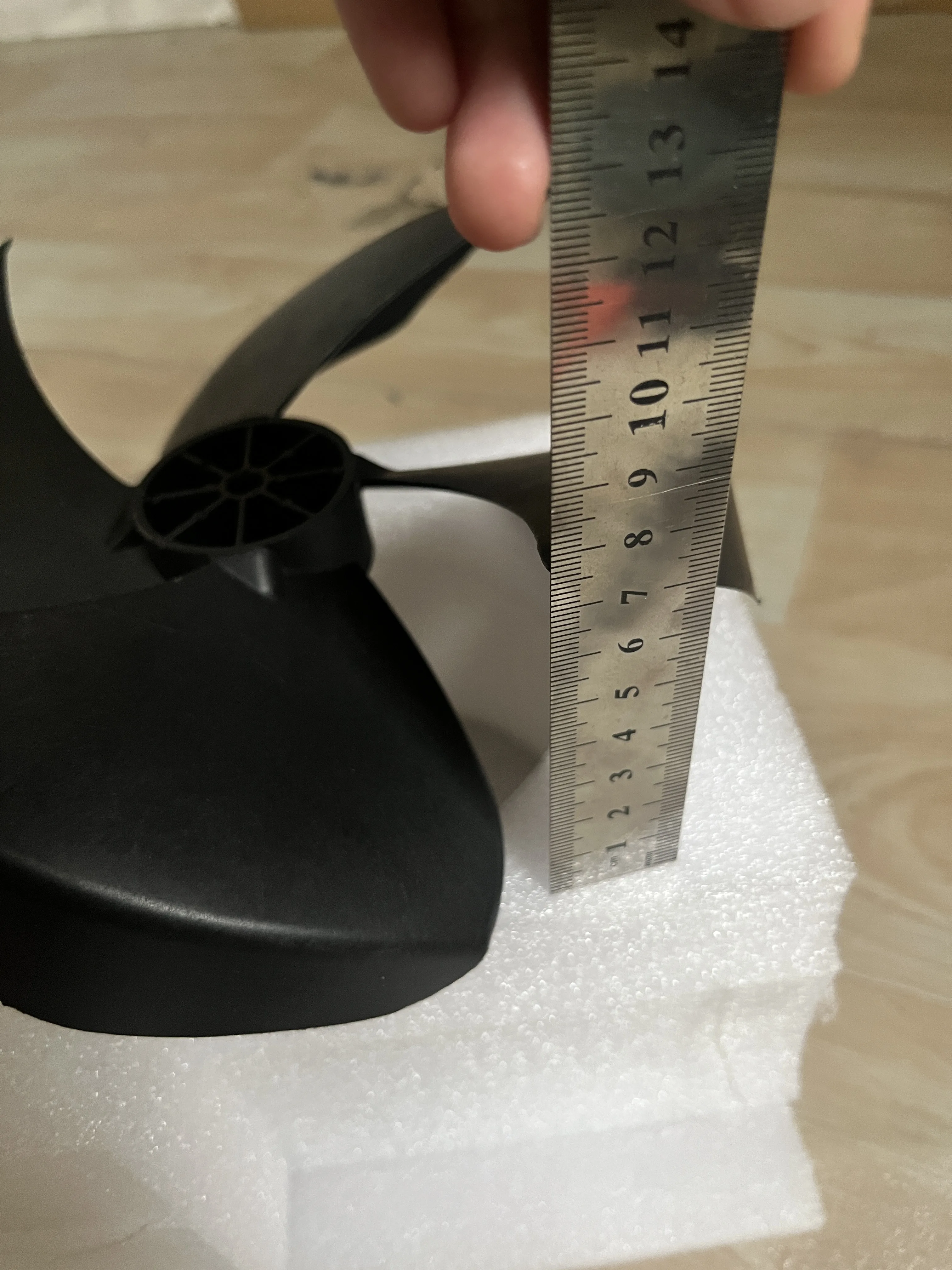 210mm Axial Fan Assembly: Downsizing an AC Motor