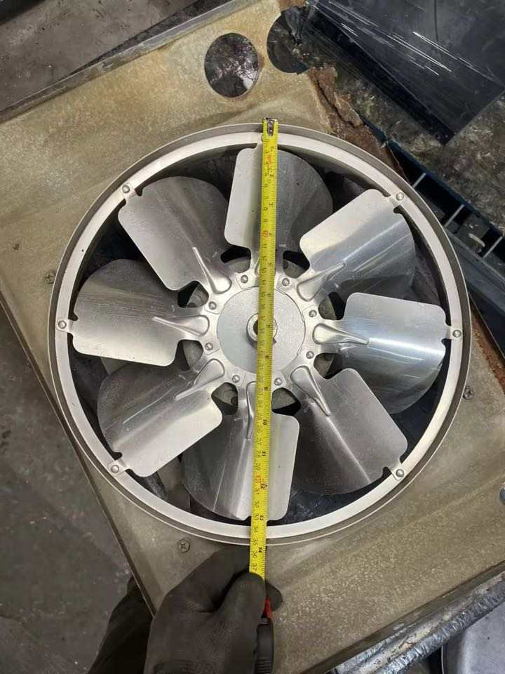 Impeller reverse engineering of a 300mm 8-blade metal axial wheel