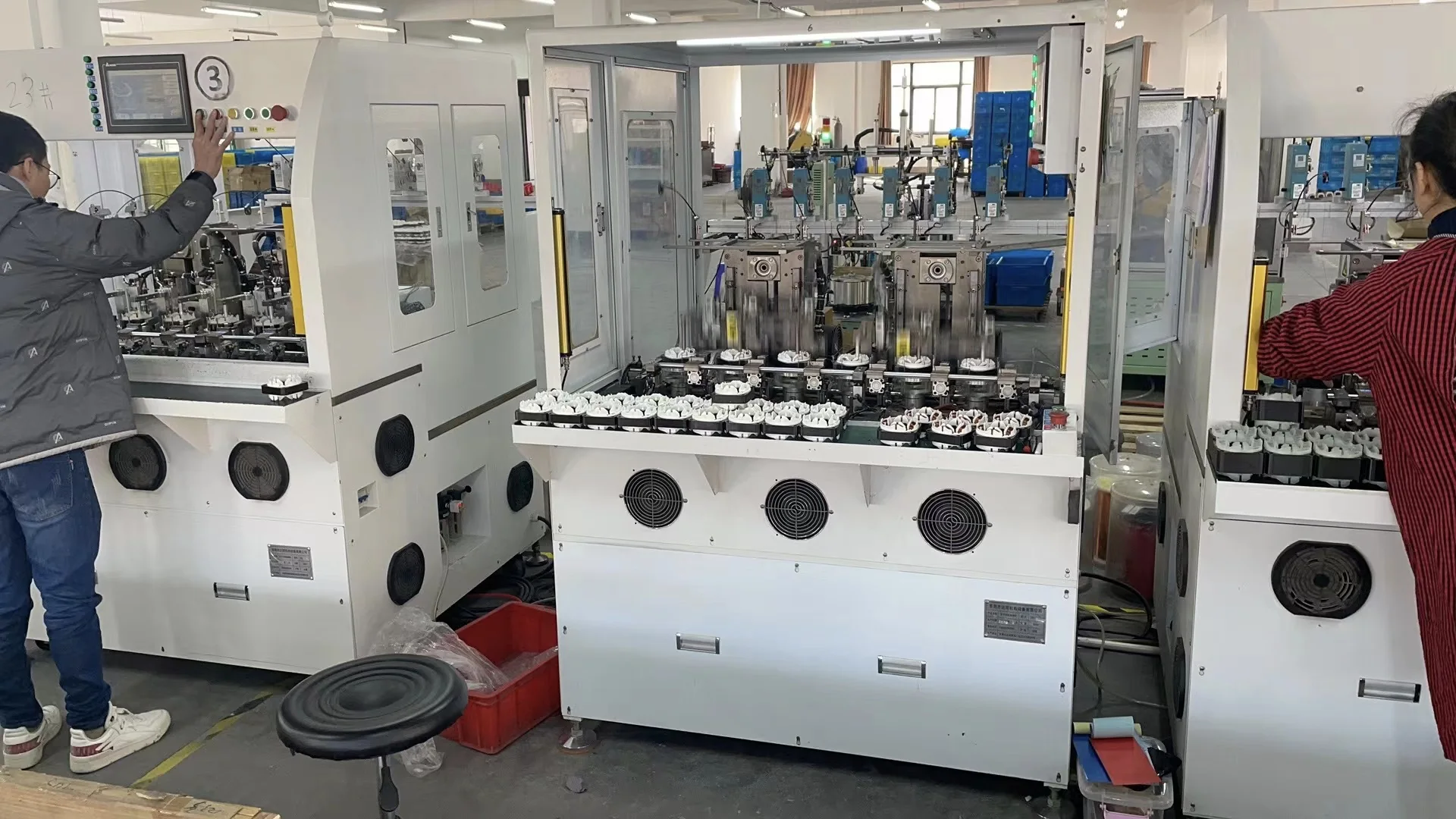 Automated production equipment at LONGWELL.