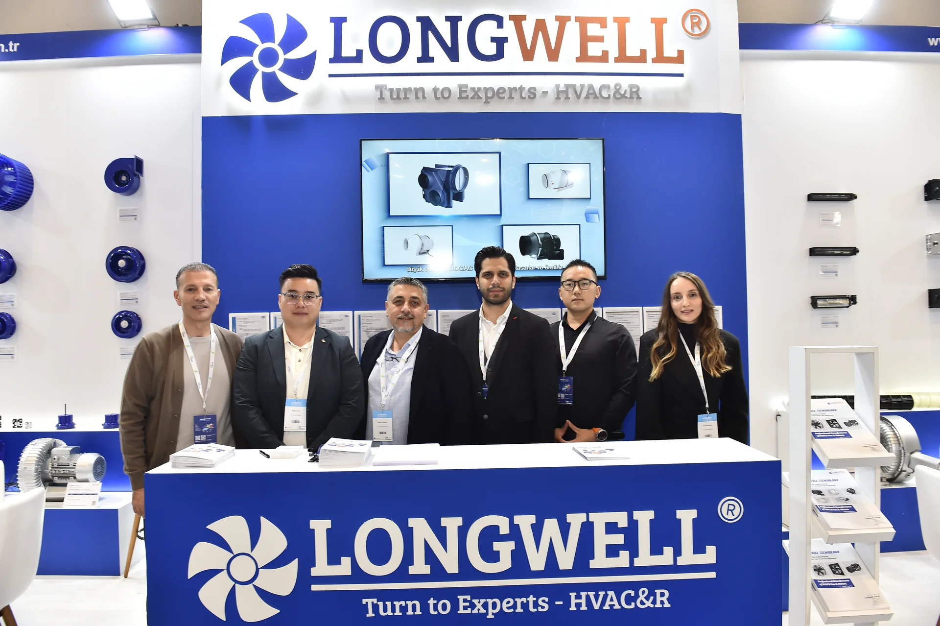 LONGWELL and local team members at the Istanbul booth.