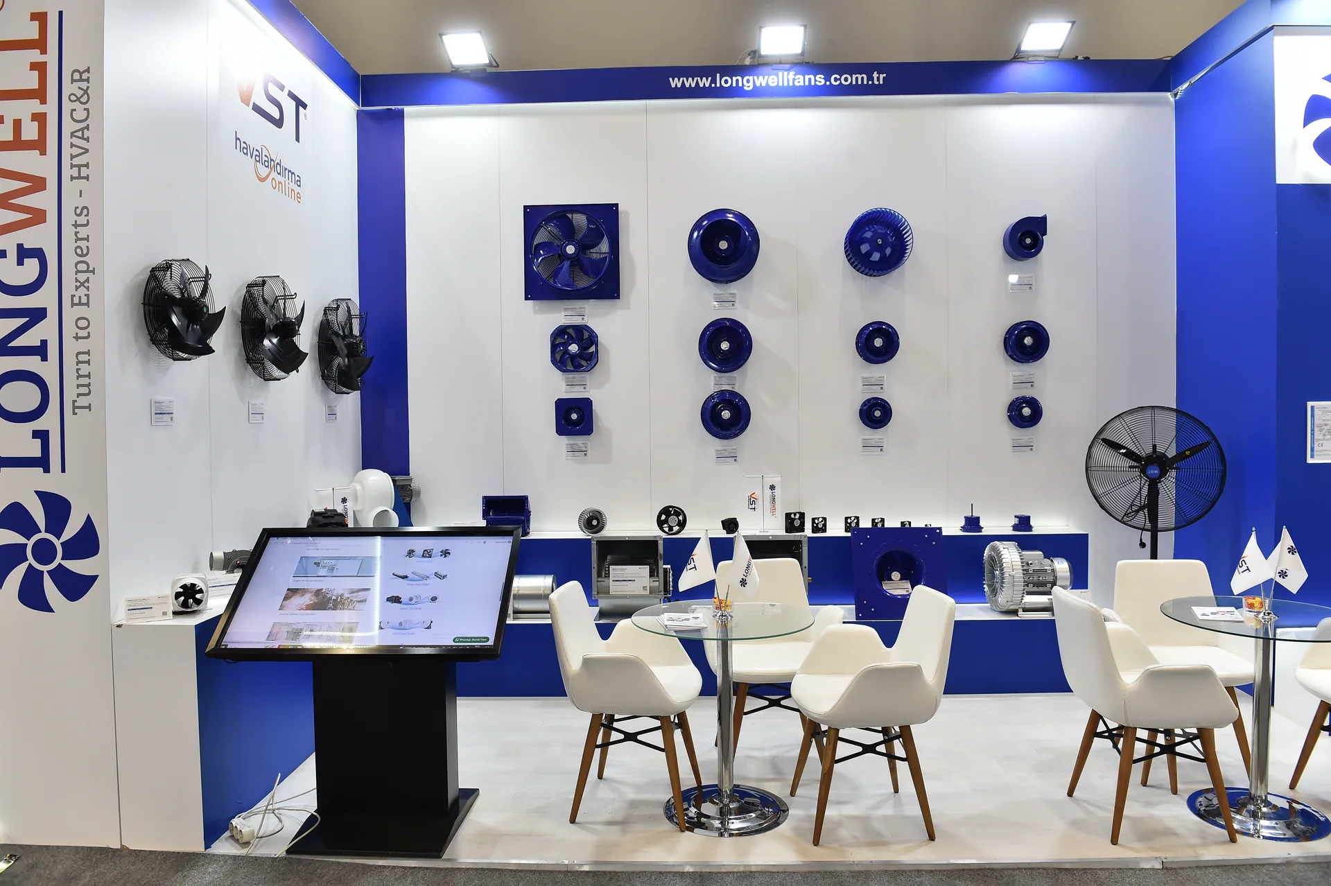 Fans and air-moving components presented in full view.