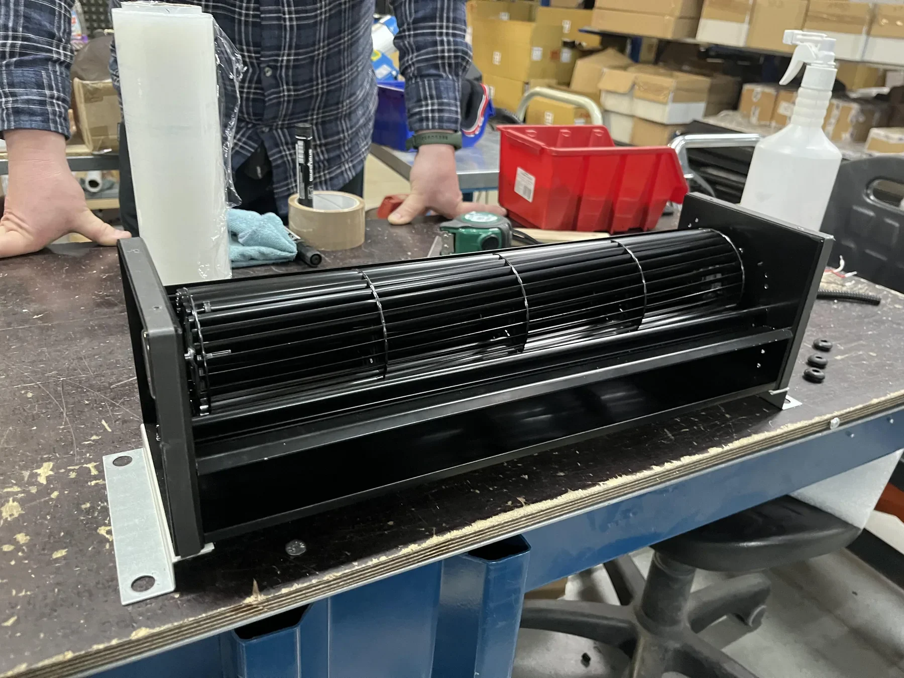 Tangential-blower demonstration inside the finished application.